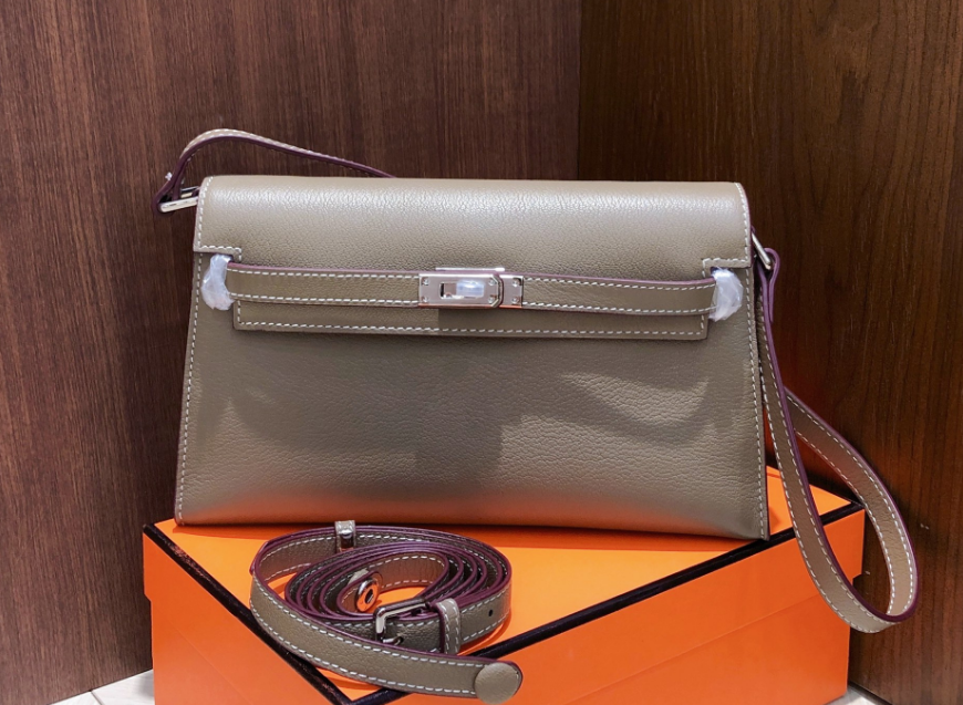 Minimal Cowhide Underarm Shoulder Bag