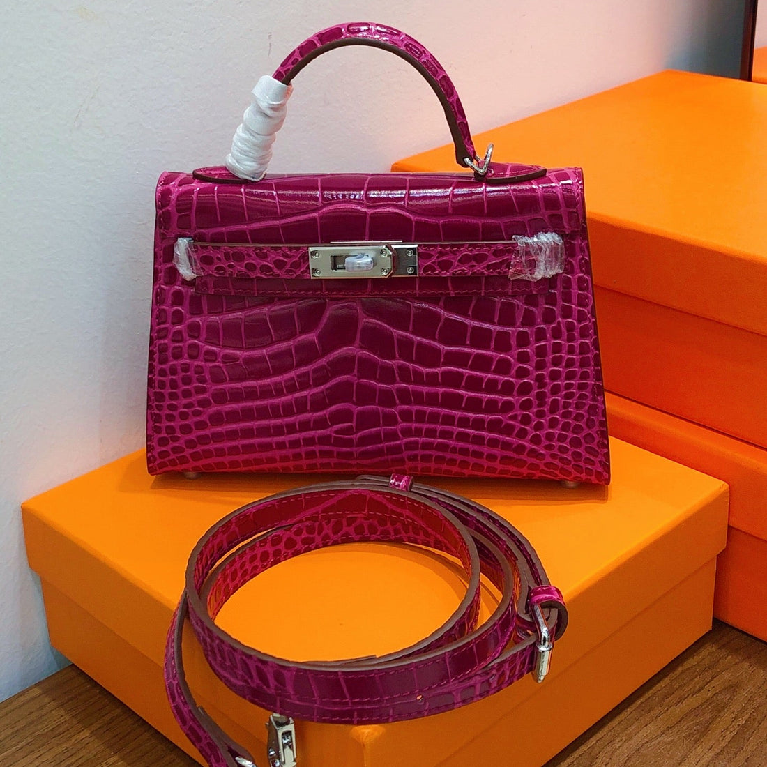 Glossy Croc Pattern Small Top Handle Crossbody Handbag