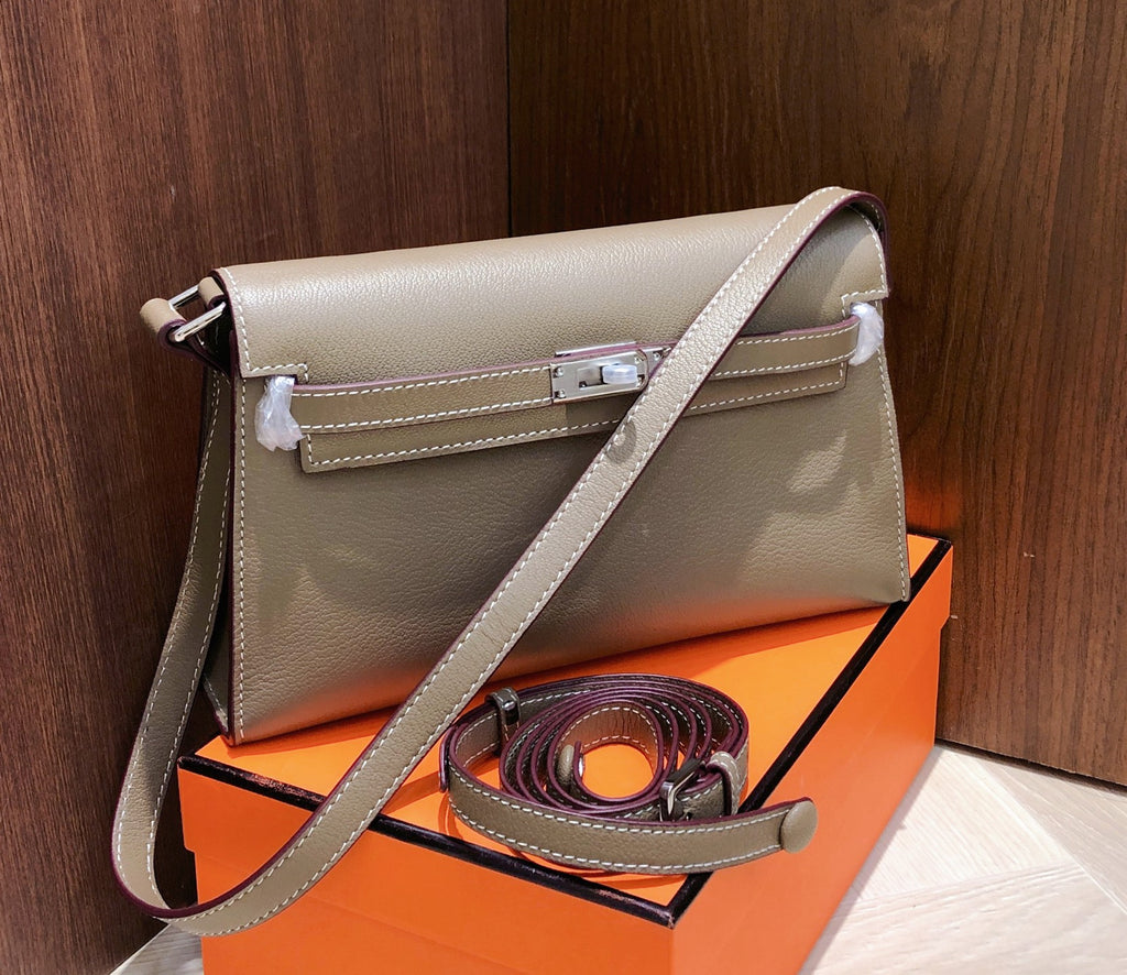 Minimal Cowhide Underarm Shoulder Bag